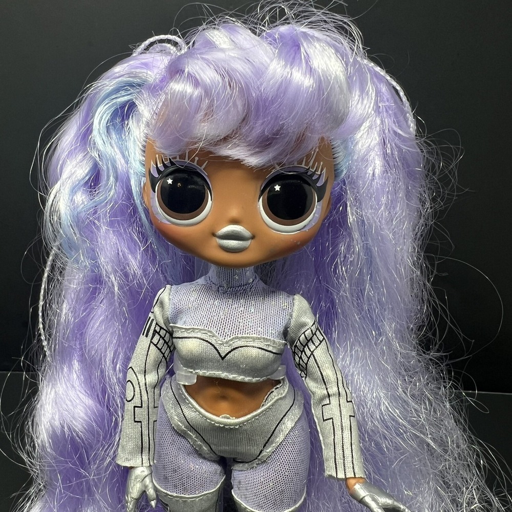 MGA LOL Surprise OMG Movie Magic Gamma Babe 9 Inch Purple Fashion Doll Silver